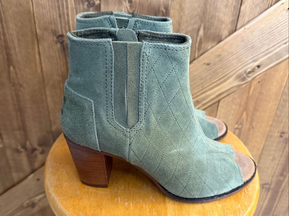 TOMS Women’s Size 8 Green Suede Peep Toe Ankle Booties NWT